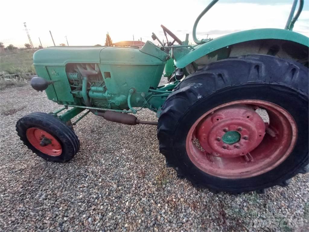 Deutz-Fahr D 40 Tractors