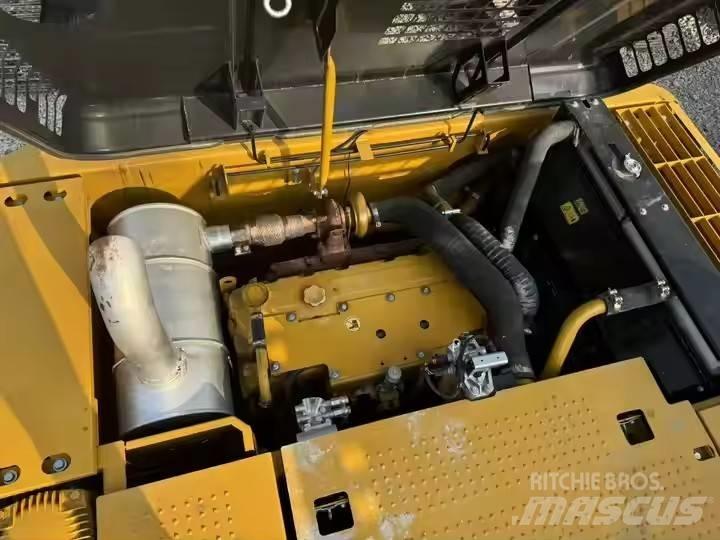 CAT CAT323D2L Crawler excavators