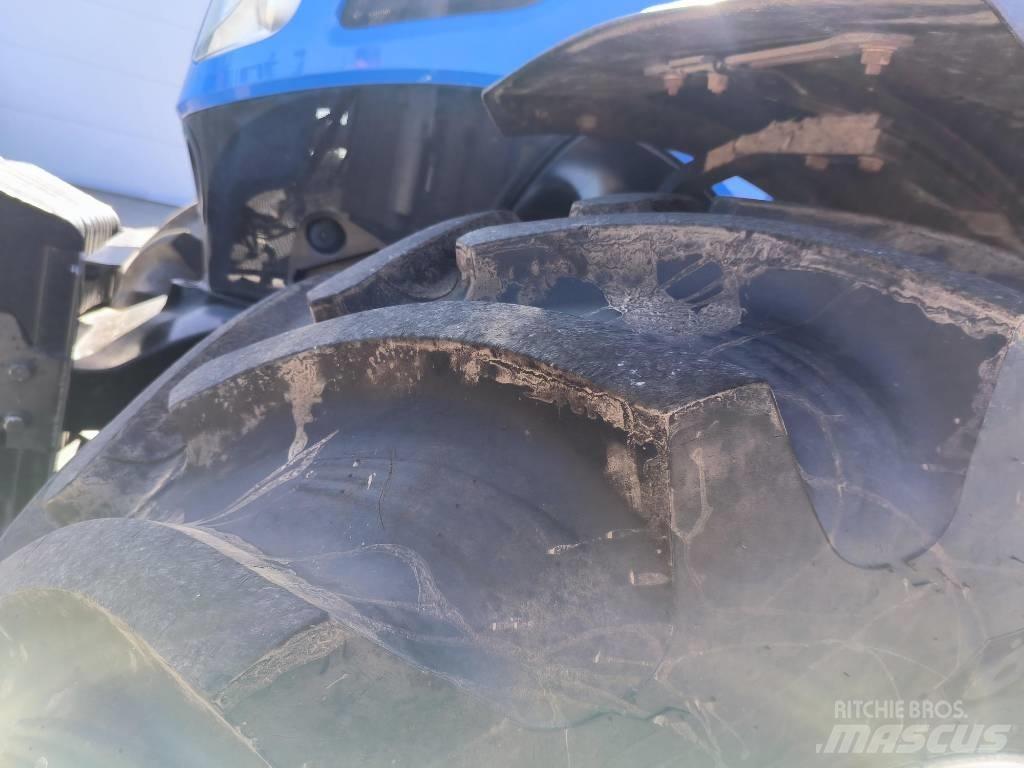 New Holland T 7.260 Tractors