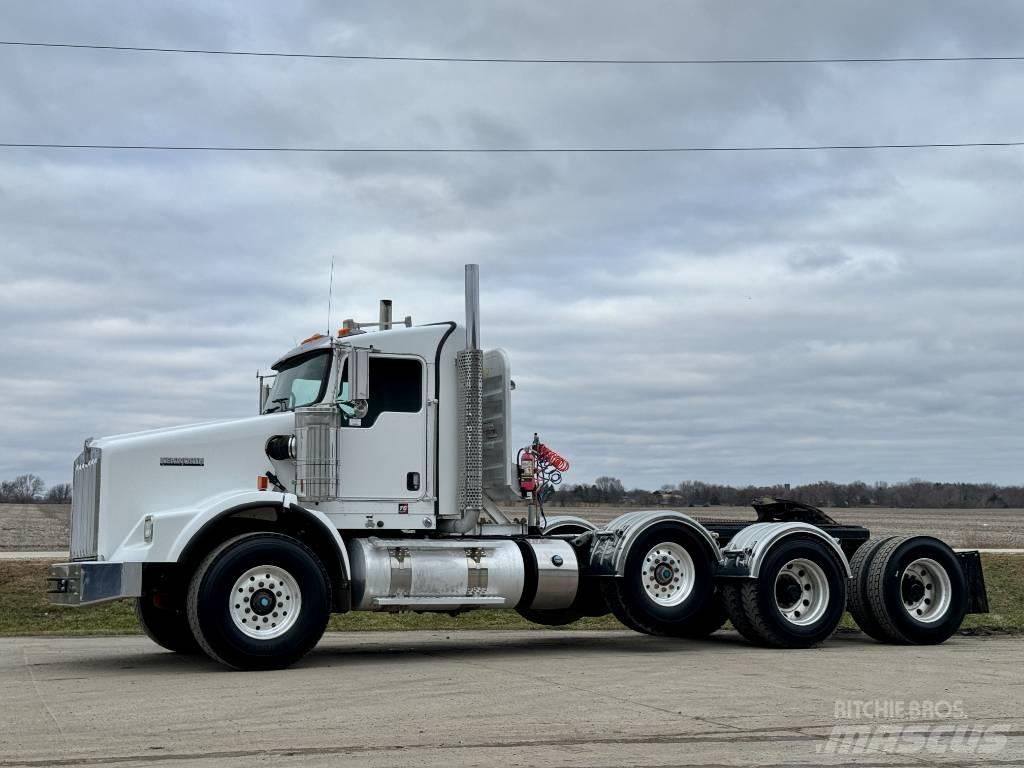 Kenworth T800 Prime Movers