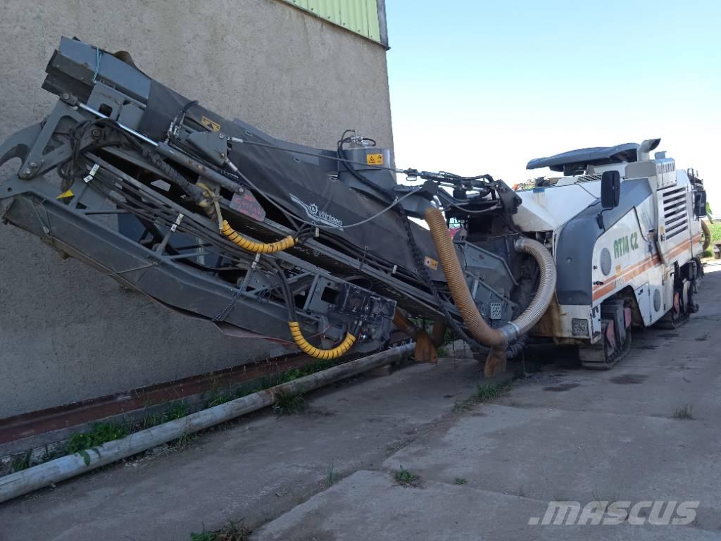 Wirtgen W 100 Fi Asphalt cold milling machines