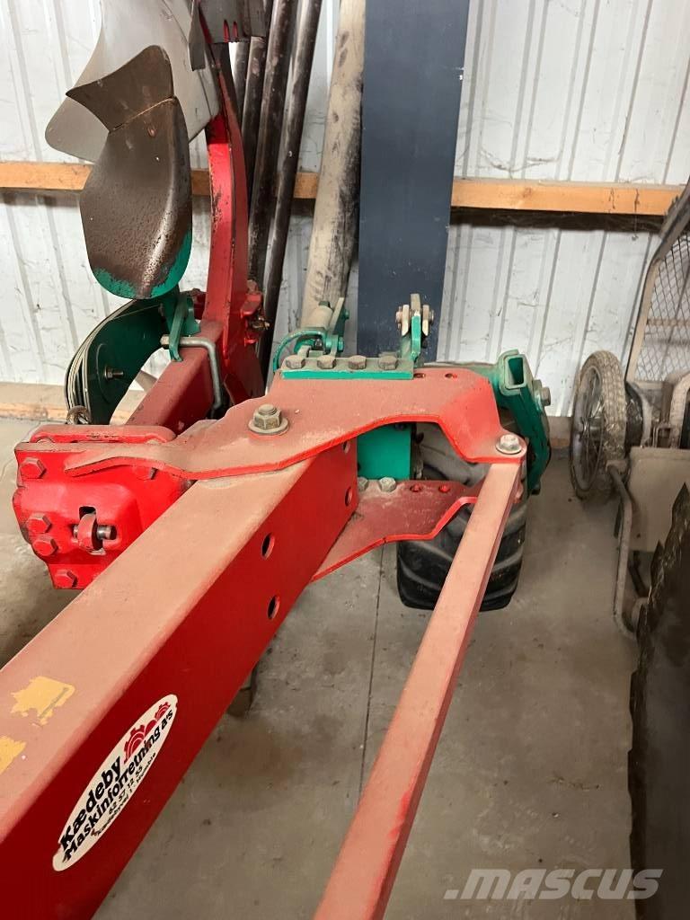 Kverneland EG 100 Reversible ploughs