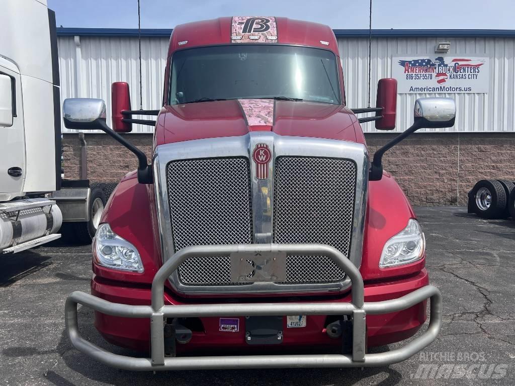Kenworth T 680 Prime Movers