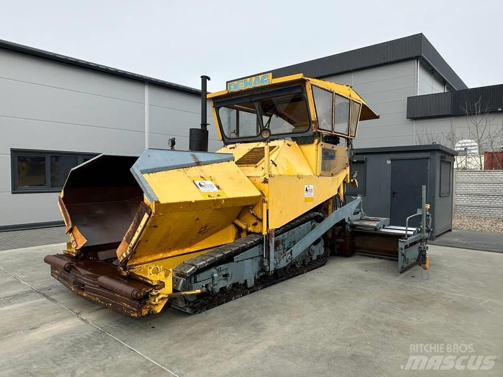Demag DF 140 C Asphalt pavers