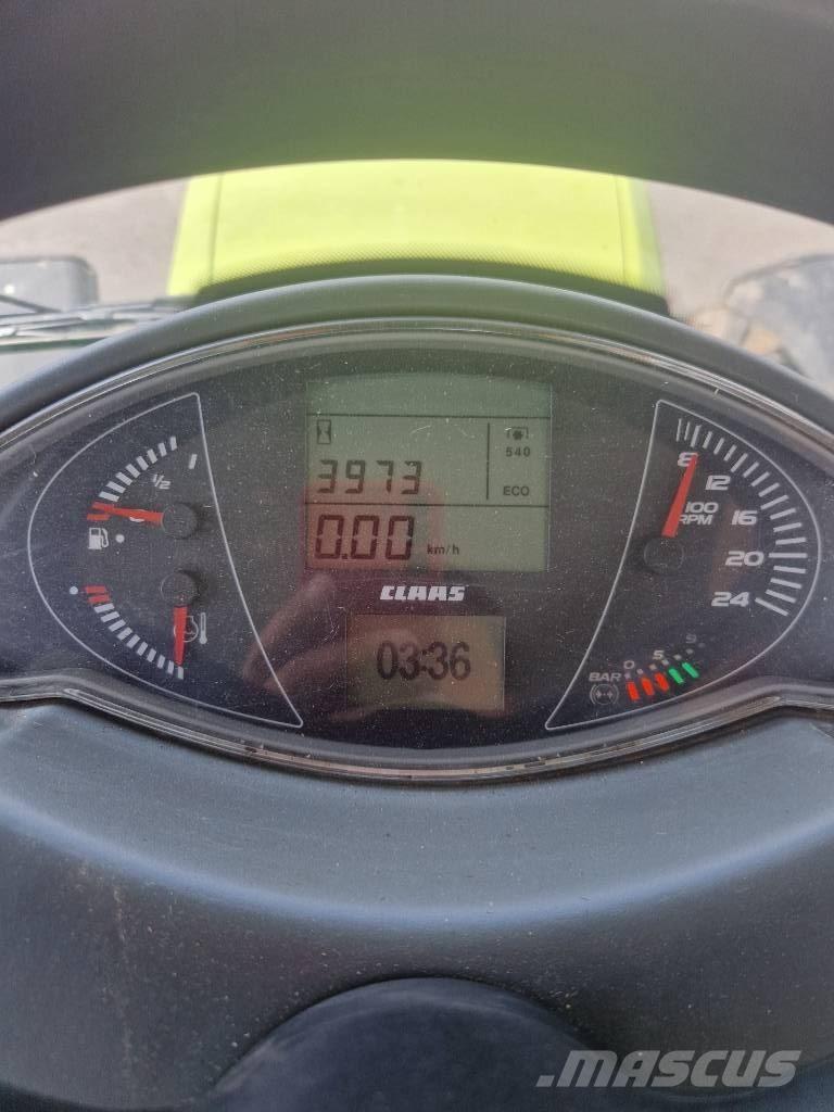 CLAAS Arion 640 CIS Tractors