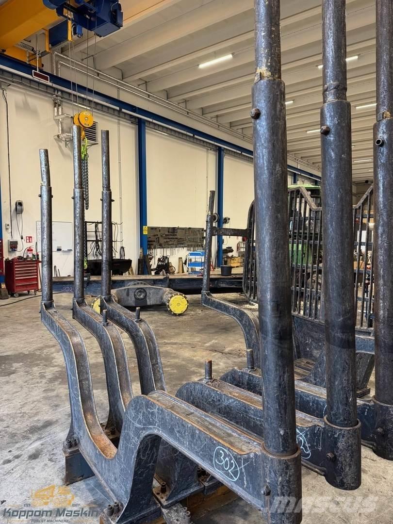 John Deere 1210E Other components