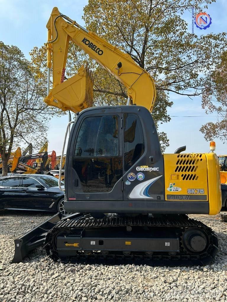 Kobelco SK 75 Crawler excavators