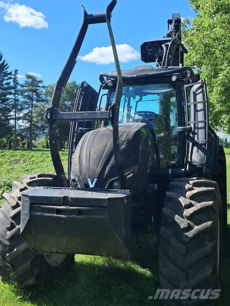 Valtra T 174 Forestry tractors