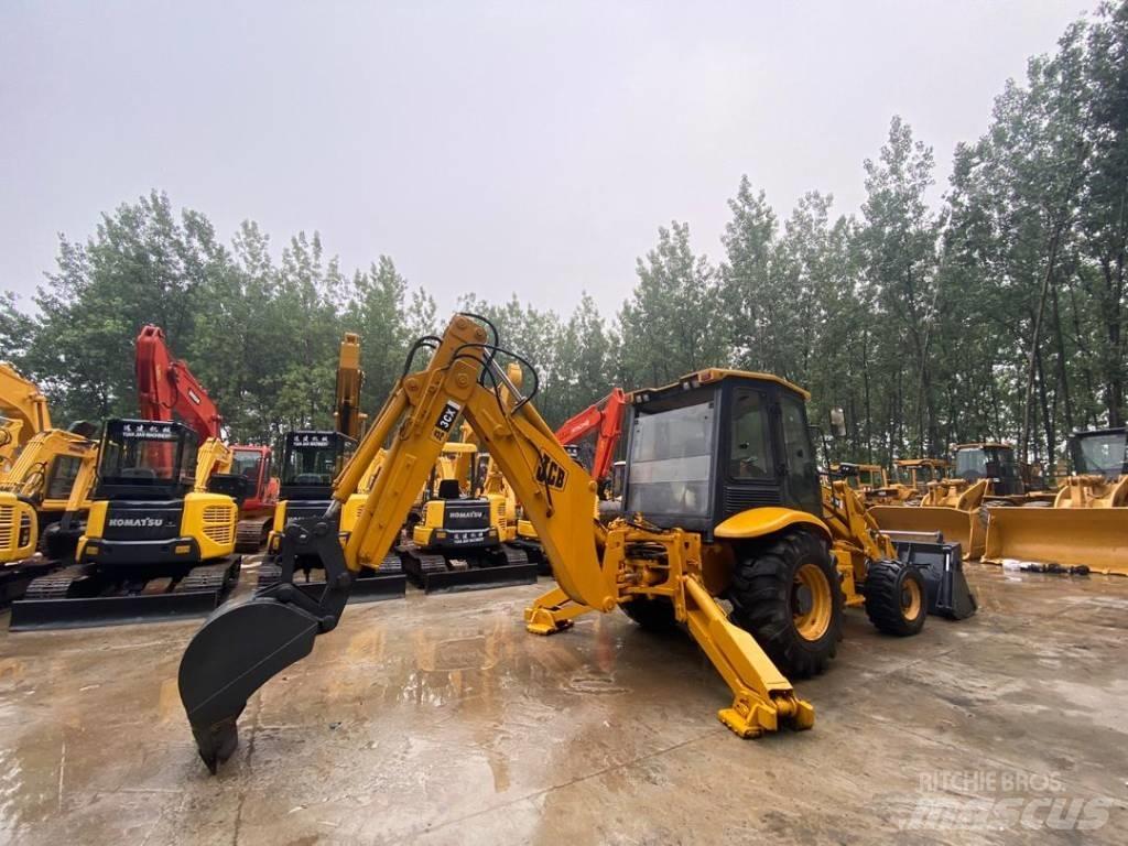 JCB 3 CX Backhoe