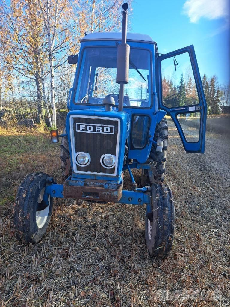 Ford 4600 Tractors
