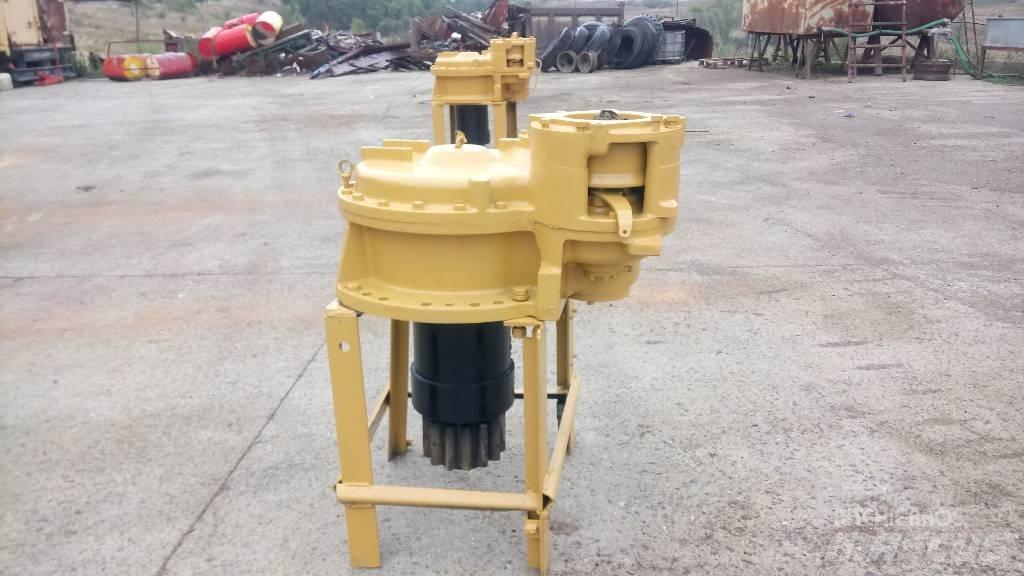 CAT 245 Transmission