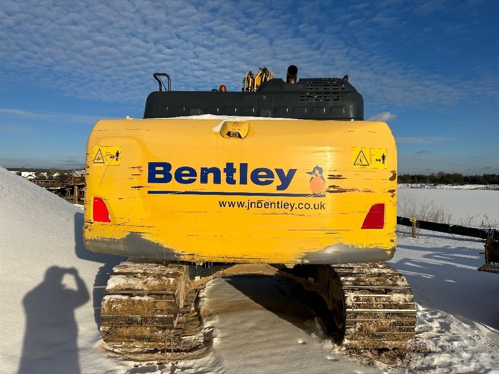 Komatsu PC 210 LC-11 Crawler excavators