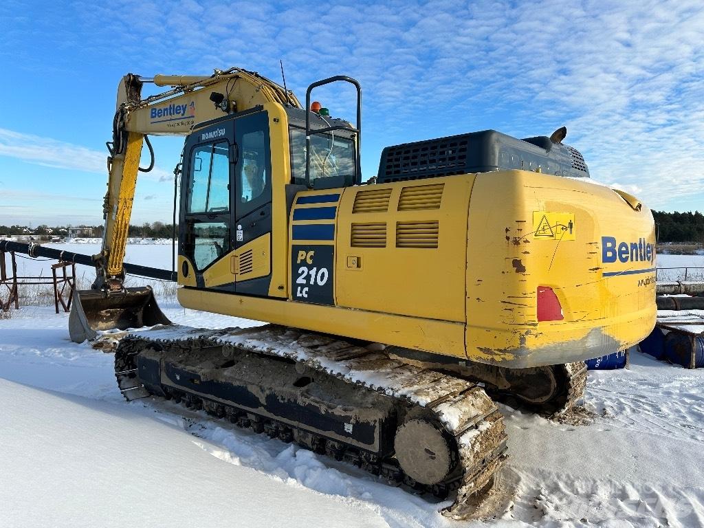 Komatsu PC 210 LC-11 Crawler excavators