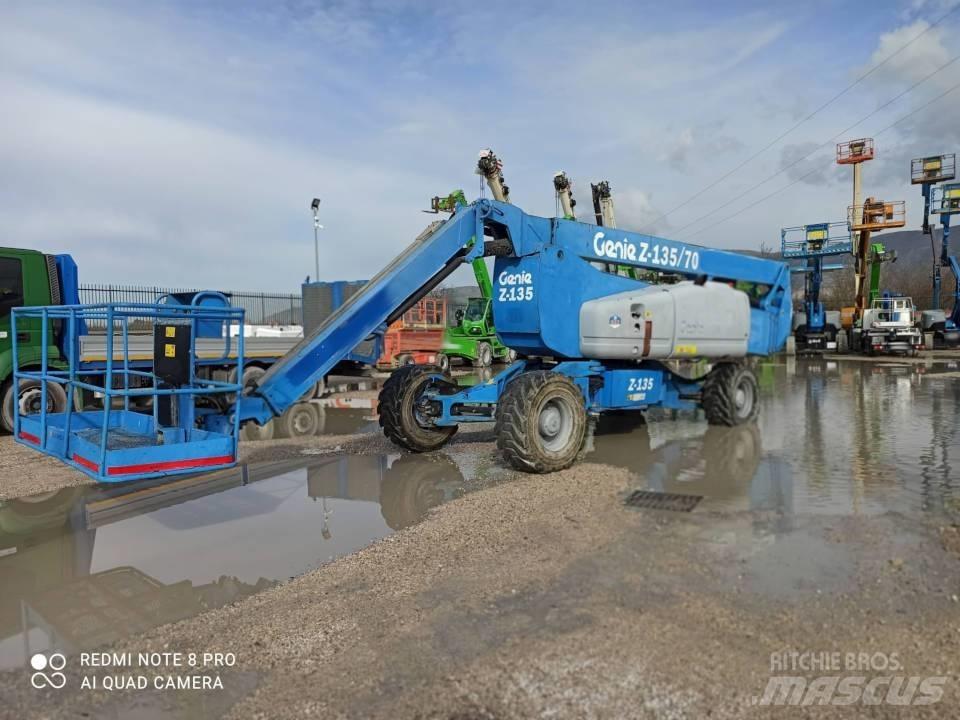 Genie Z 135/70 Articulated boom lifts