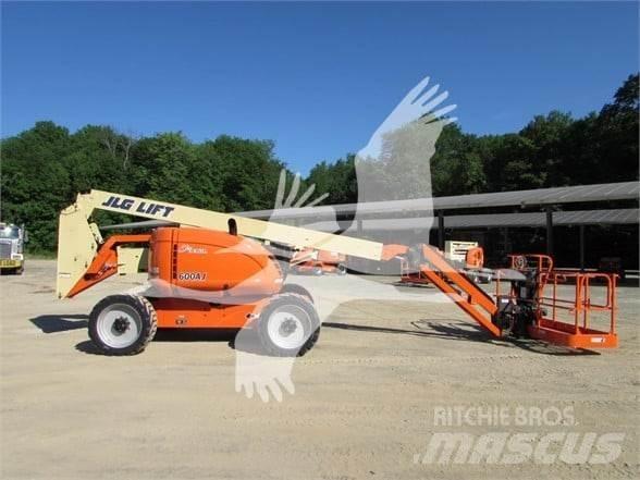 JLG 600AJ Articulated boom lifts