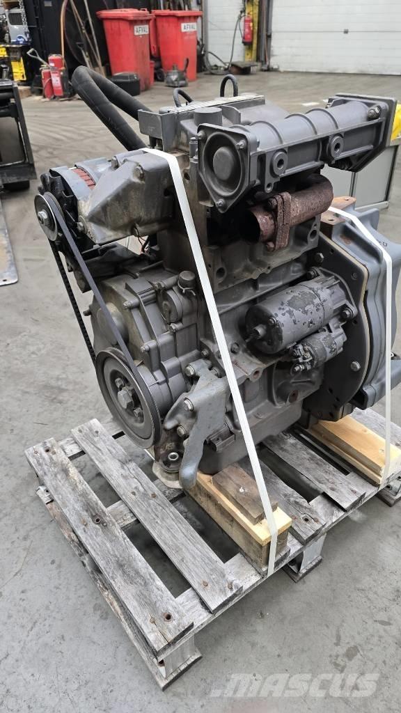 Deutz F2M1011 Engines