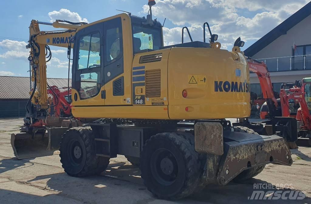 Komatsu PW148-10 Wheeled excavators