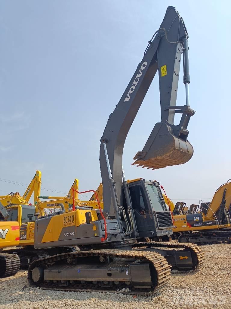 Volvo EC 240 Crawler excavators