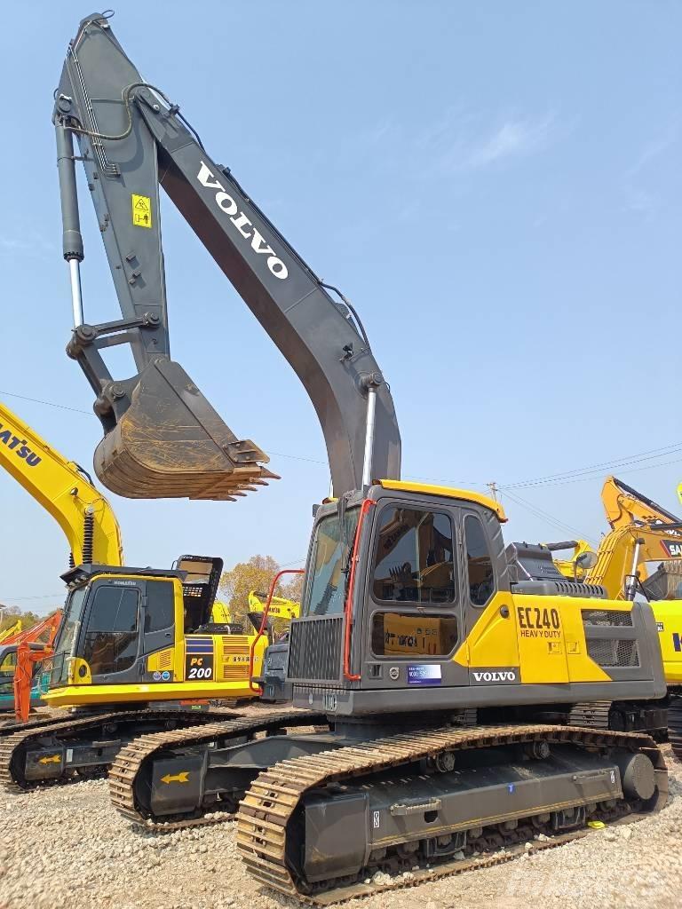 Volvo EC 240 Crawler excavators