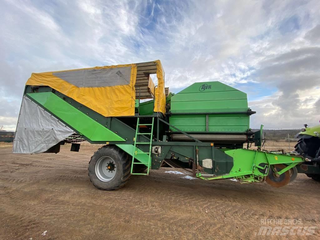 AVR Spirit 8200 Potato harvesters