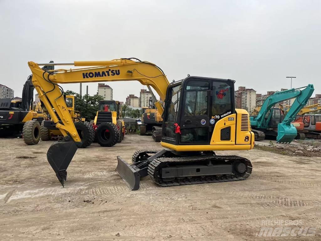 Komatsu PC 70-8 Crawler excavators