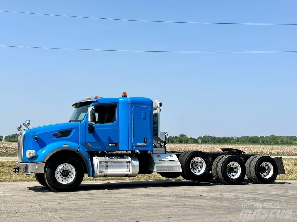 Peterbilt 567 Prime Movers