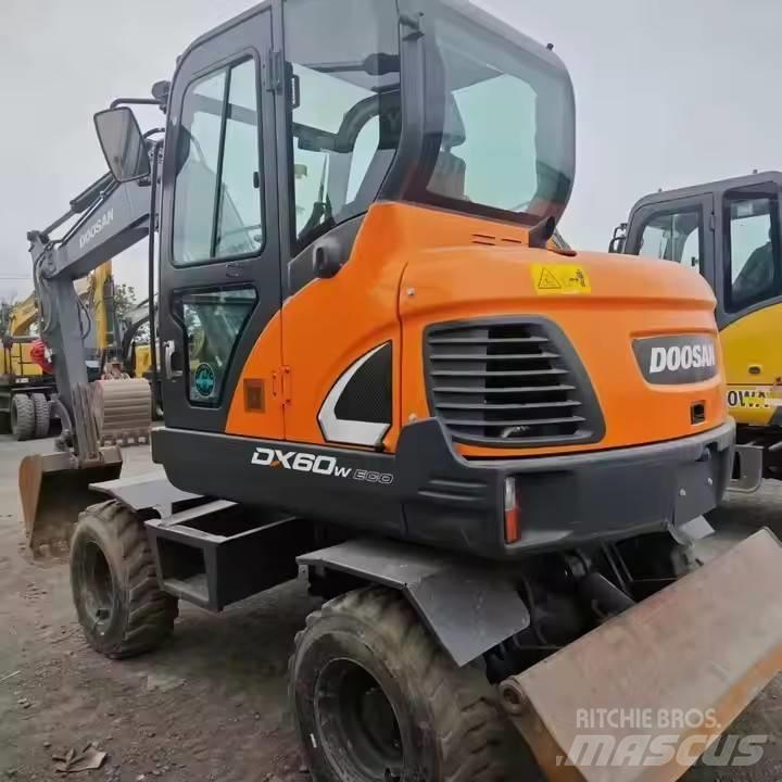 Doosan DX 60W Wheeled excavators