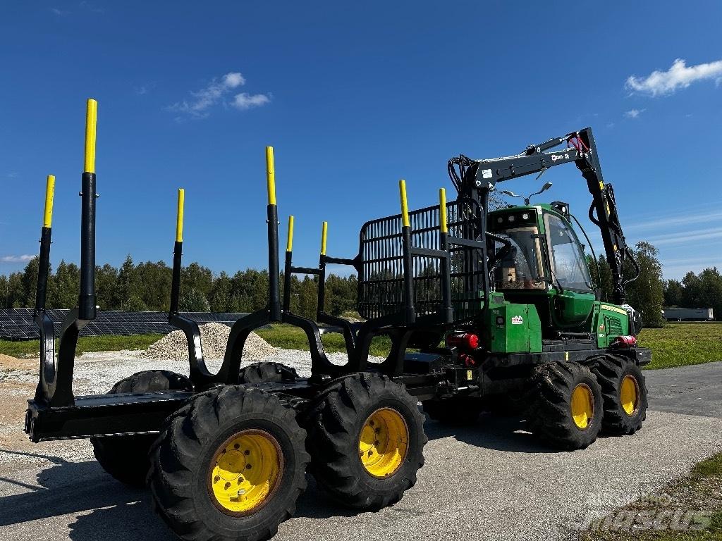 John Deere 810 E Forwarders