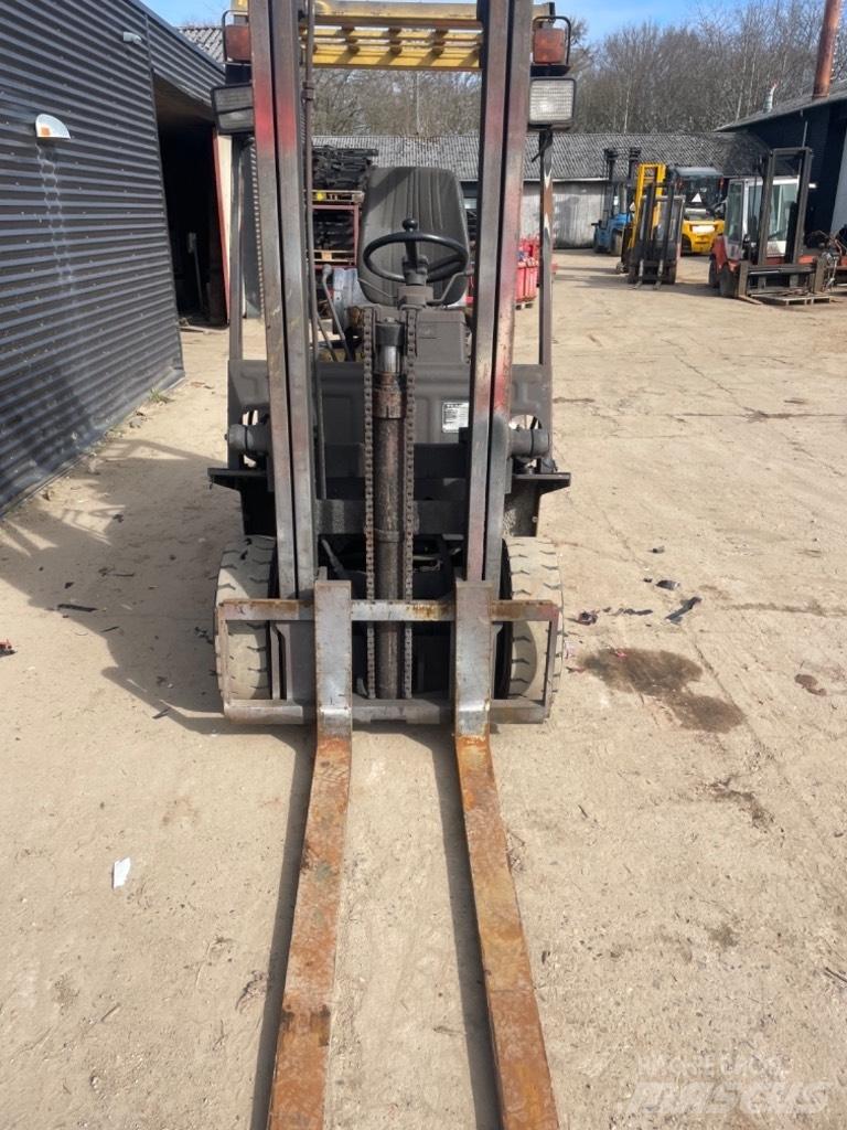 TCM FG 15 LPG trucks