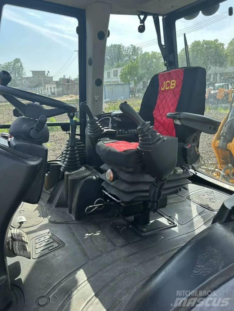 JCB 4 CX Backhoe