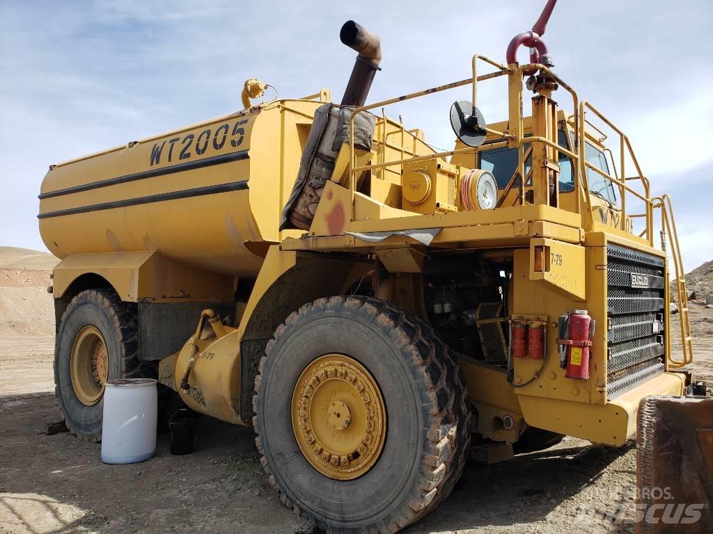 Euclid R60 Water bowser