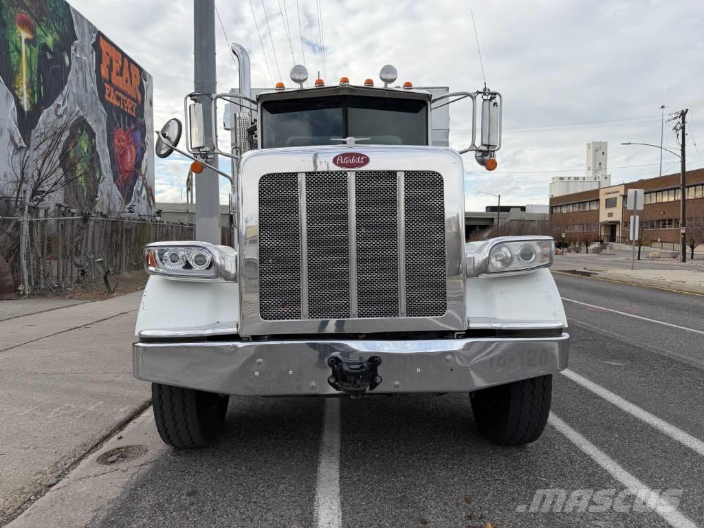 Peterbilt 367 Tipper trucks