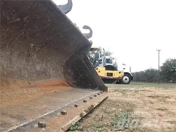 CASE 580N Backhoe