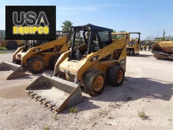 CAT 252B3 Skid steer loaders
