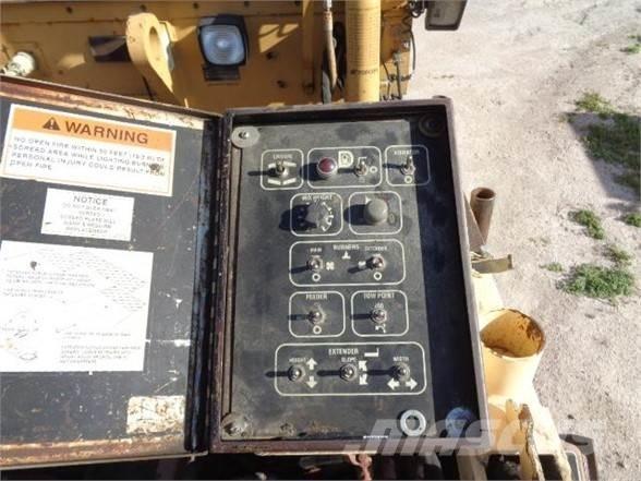 CAT AP-1000B Asphalt pavers