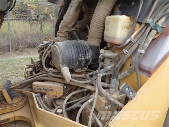 CAT CB-534DXW Single drum rollers