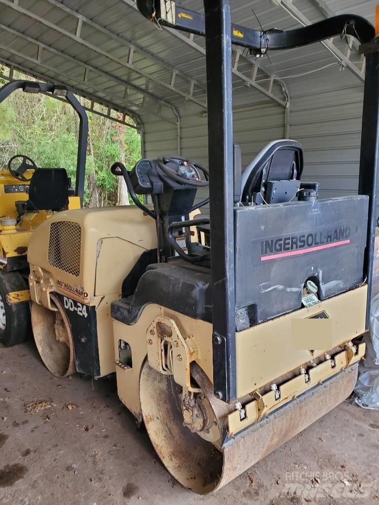 Ingersoll Rand DD 24 Twin drum rollers