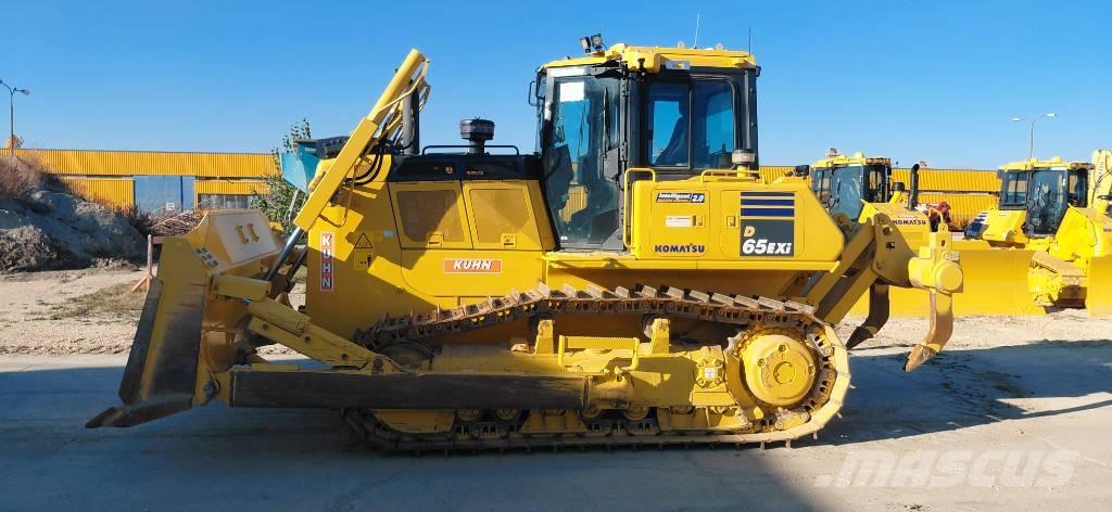 Komatsu D65EXi Crawler dozers