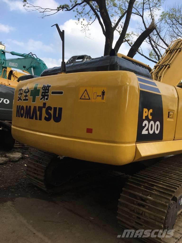 Komatsu PC 200-8 Crawler excavators