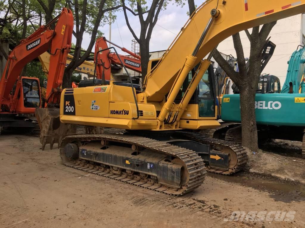 Komatsu PC 200-8 Crawler excavators