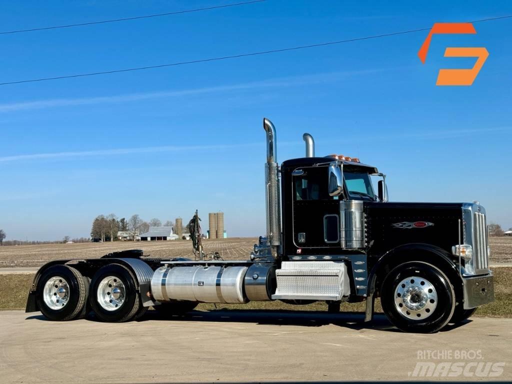 Peterbilt 389 Prime Movers