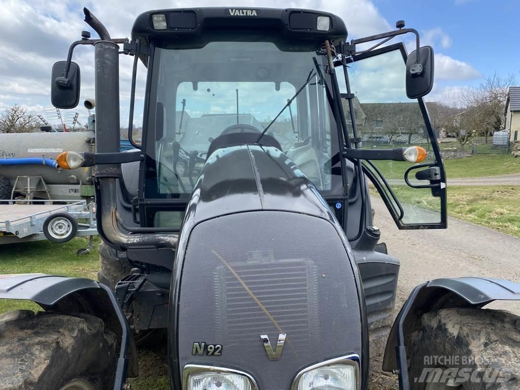 Valtra N92 HITECH Tractors
