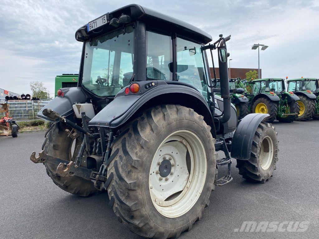 Valtra N92 HITECH Tractors