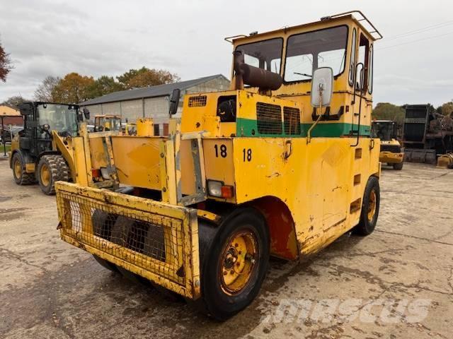 Hamm GRW 15 Pneumatic tired rollers