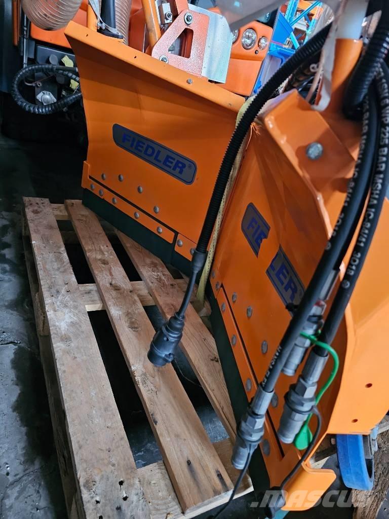 Holder C65 SC Utility tool carriers