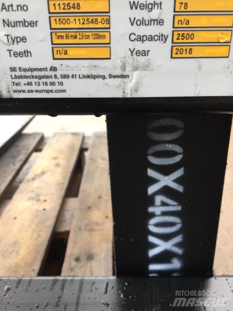  SE AB Terex TL65-80 Forks