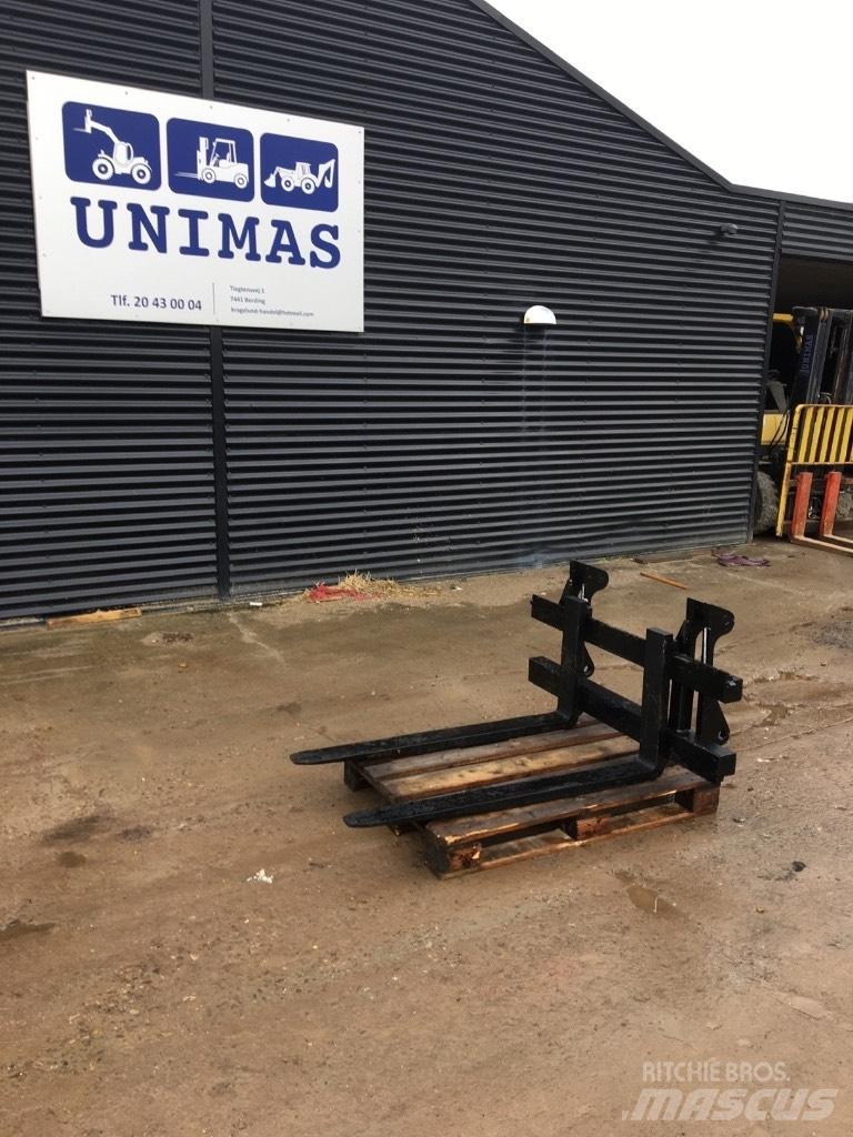  SE AB Terex TL65-80 Forks