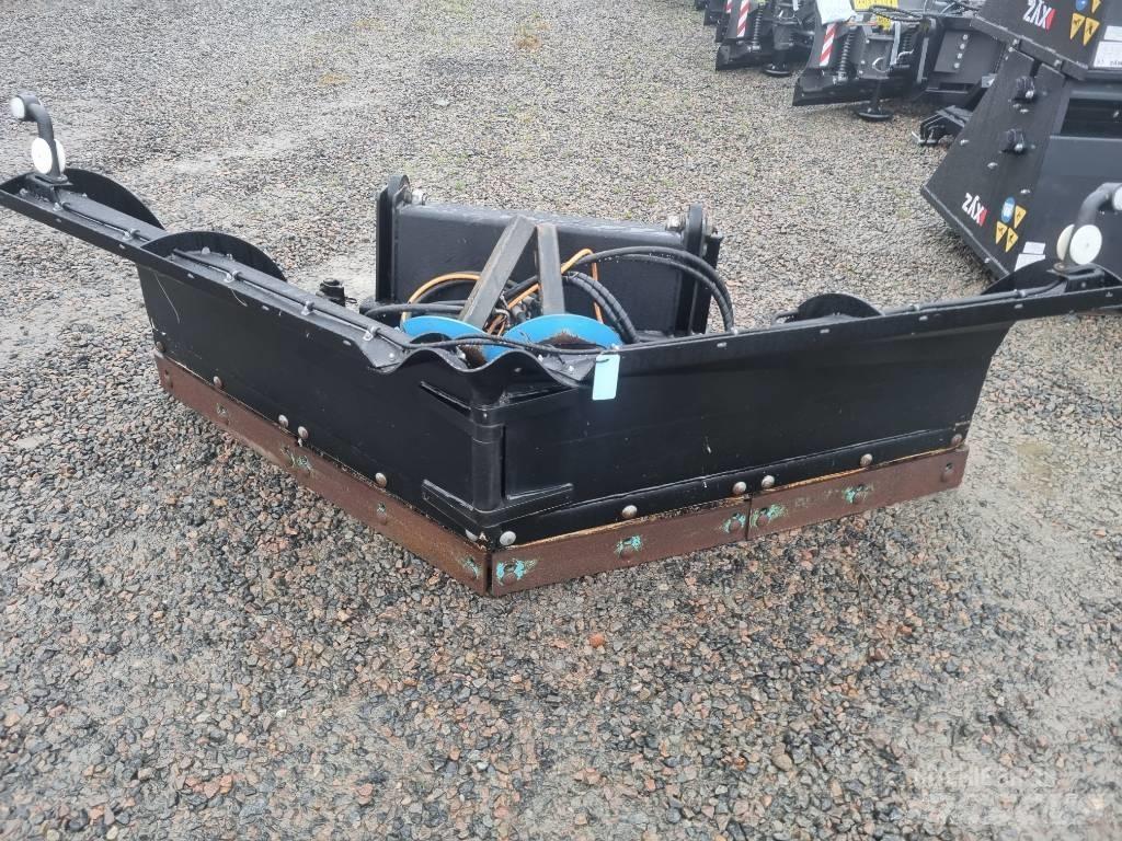 SE Equipment  Vikplog Plows
