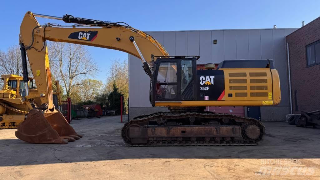 CAT 352 F Crawler excavators