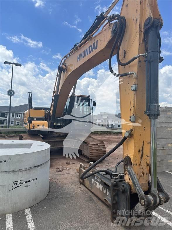 Hyundai HX300L Crawler excavators